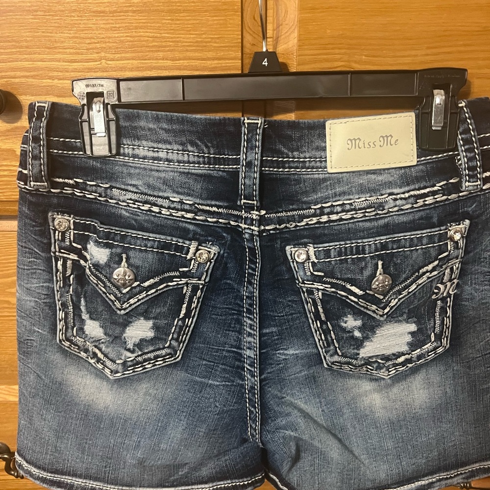Miss me midrise shorts